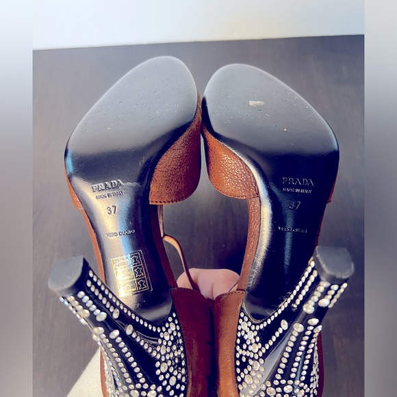 Vintage Prada Women's Heels with Black Embellishments - Picture 5 of 5